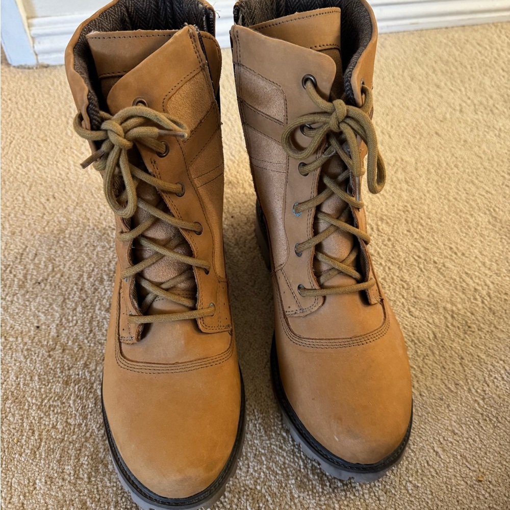 Kamik Brown Lace-Up Snow Boots